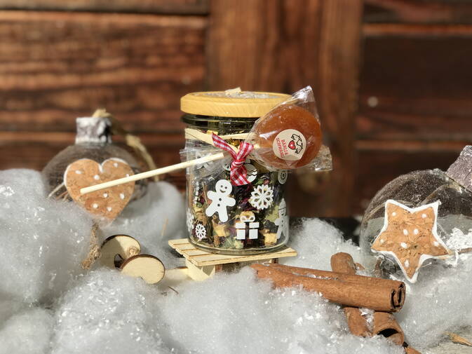 Bio Weihnachtstee im Glas mit Honig Lolli Bio Weihnachtstee im Glas mit Honig Lolli