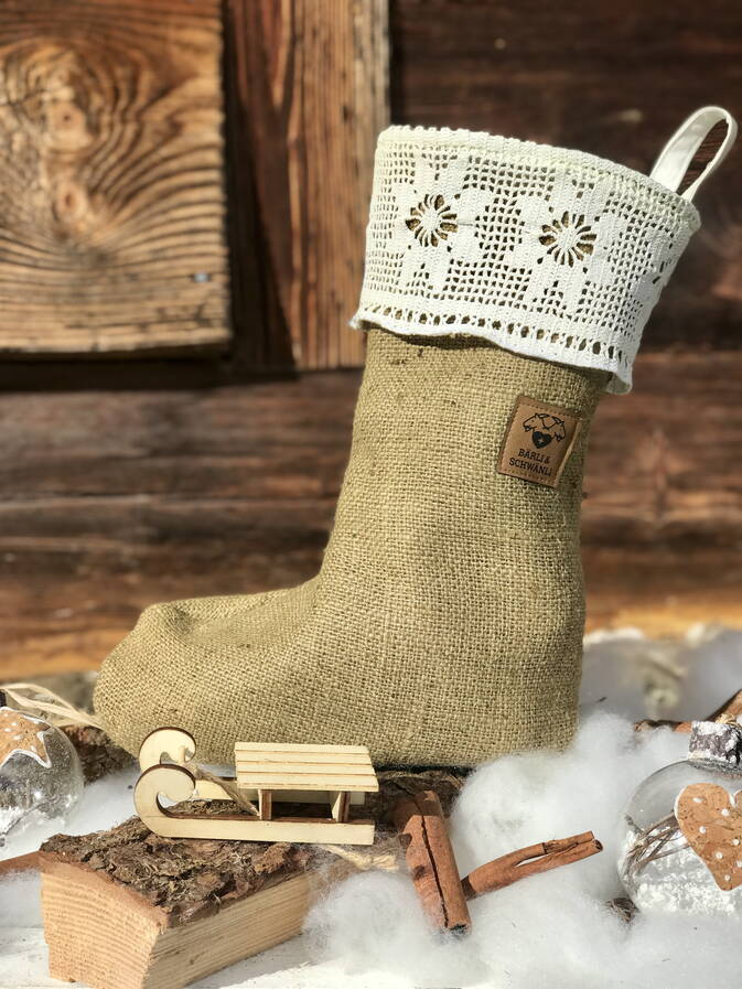 Samichlaus Stiefel aus Militärdecke, Bauernleinen, Jute Samichlaus Stiefel aus Militärdecke, Bauernleinen, Jute