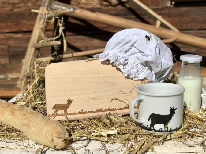 Set Geissli Tasse und Frühstücksbrettchen Set Geissli Tasse und Frühstücksbrettchen