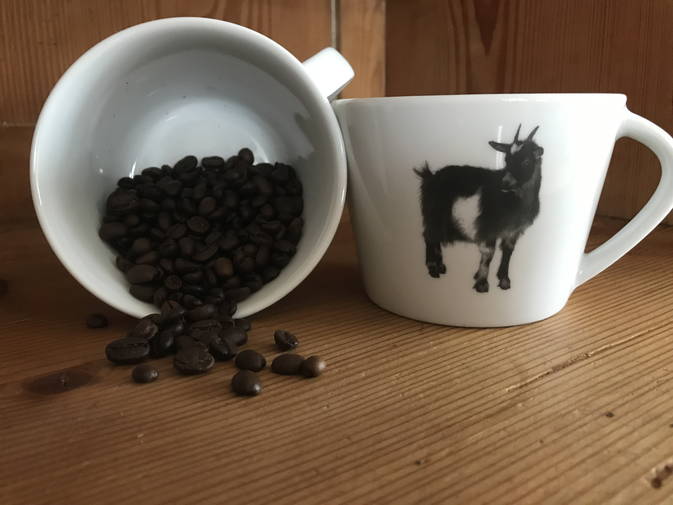 Geissli Tasse, schwarz-weiss Geissli Tasse, schwarz-weiss