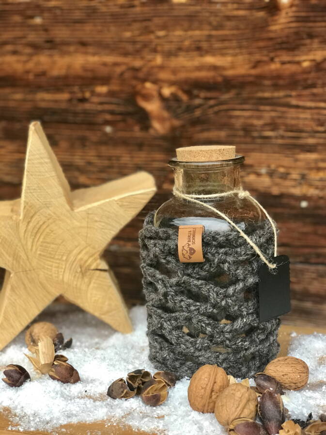 umsttickte Glasobjekte, Schweizer Wolle umsttickte Glasobjekte, Schweizer Wolle