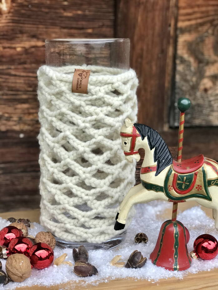 umsttickte Glasobjekte, Schweizer Wolle