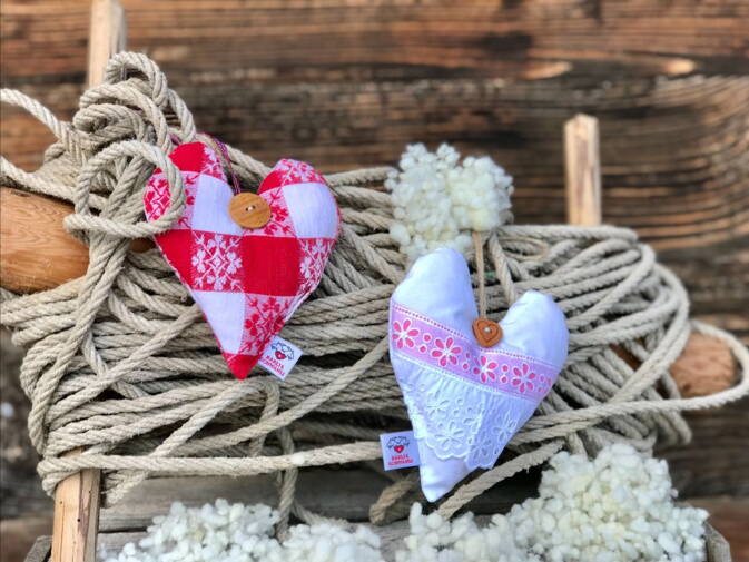 handgedrechselte Arvenholz Herzli handgedrechselte Arvenholz Herzli