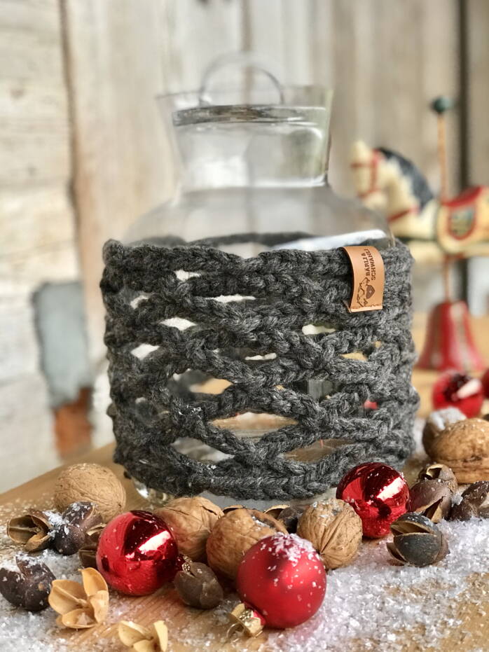 umsttickte Glasobjekte, Schweizer Wolle umsttickte Glasobjekte, Schweizer Wolle