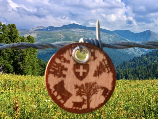 Hundehalsband Anhänger aus Holz "Eiger, Mönch, Jungfrau"