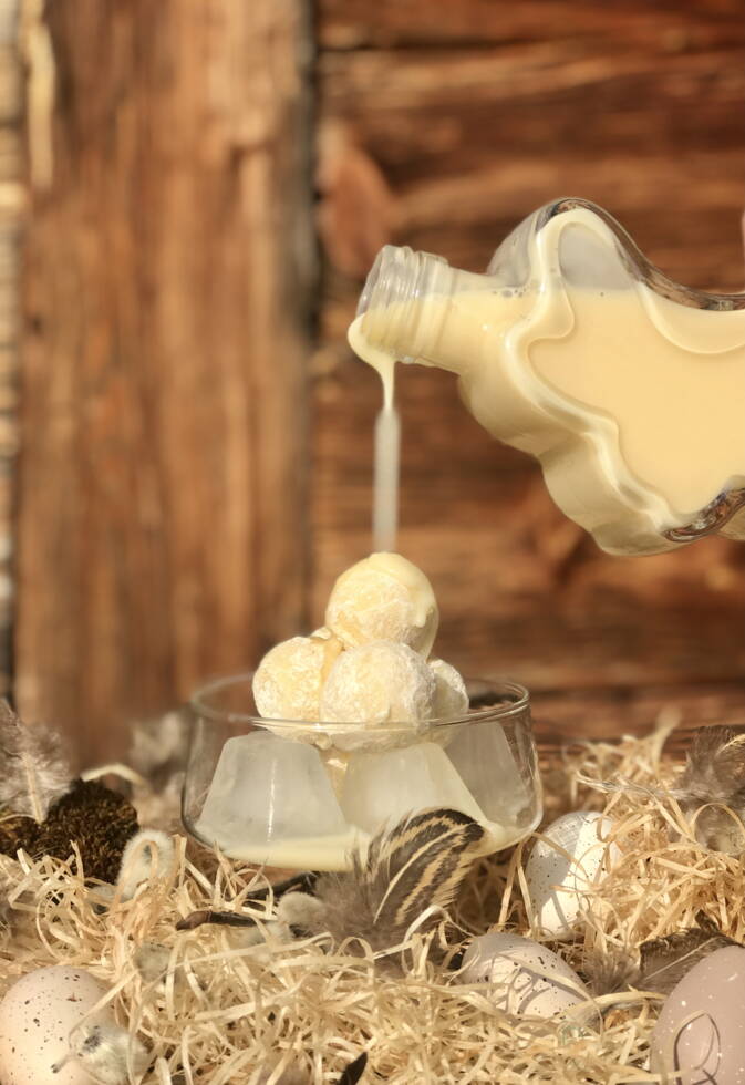 feinste Eierlikörpralinen mit Kirsch von Streuobstwiesen