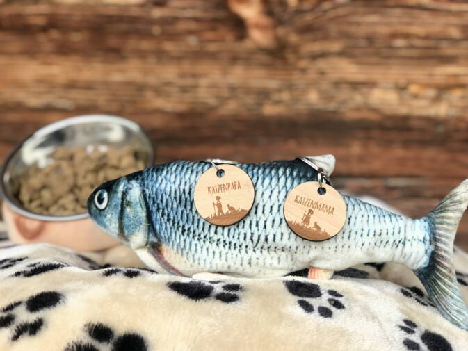 Schlüsselanhänger für Katzeneltern aus Buchenholz Schlüsselanhänger für Katzeneltern aus Buchenholz