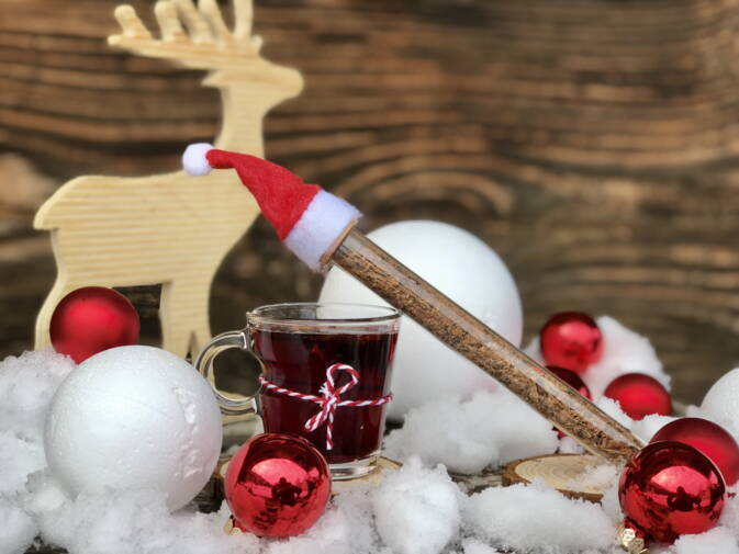 Bio Bergtee im Reagenzglas Bio Bergtee im Reagenzglas