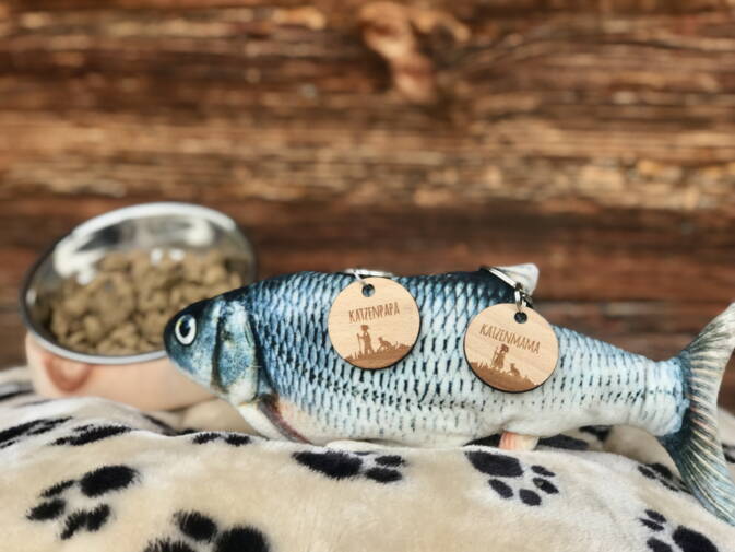 Buchenholz Schlüsselanhänger für Katzenpapa und Katzenmama