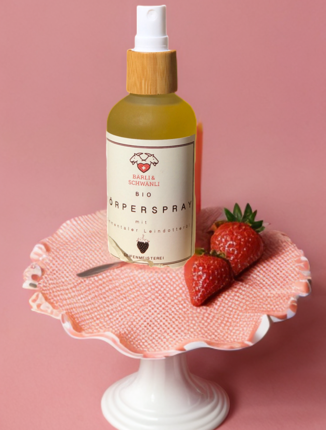 »Bio Erdbeer Körperspray«,100 ml Glasflasche mit Holzdeckel »Bio Erdbeer Körperspray«,100 ml Glasflasche mit Holzdeckel
